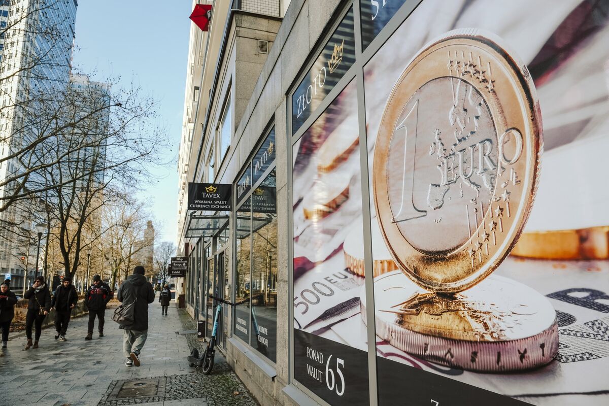 欧州市況】トリプル安、ホルムズ海峡閉鎖続くとイラン主張 - Bloomberg