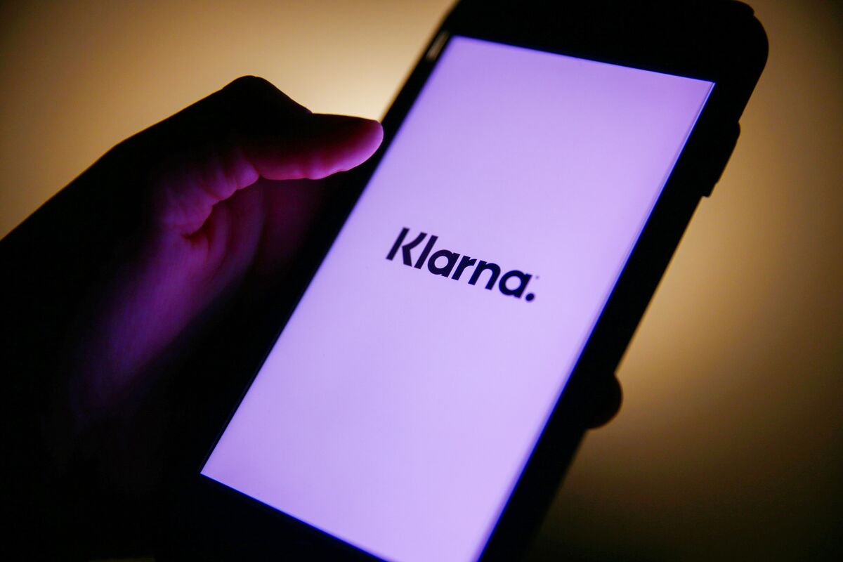 Klarna reports H1 revenue rose 24% YoY to ~$950M as its net loss more than trebled YoY to ~$581M, driven by admin expenses; cash reserves halved to ~$876M (Bloomberg)