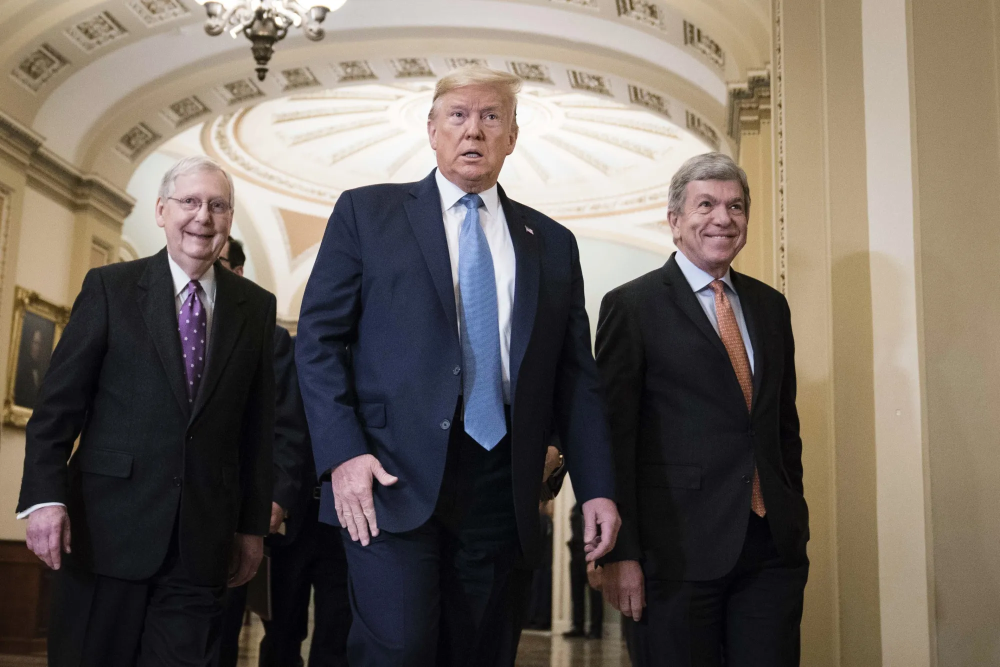 トランプ米大統領、新型ウイルスに関する決定を今夜発表 - Bloomberg