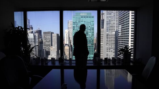 Lutnick Says Burned-Out Bankers Should Choose Another Living