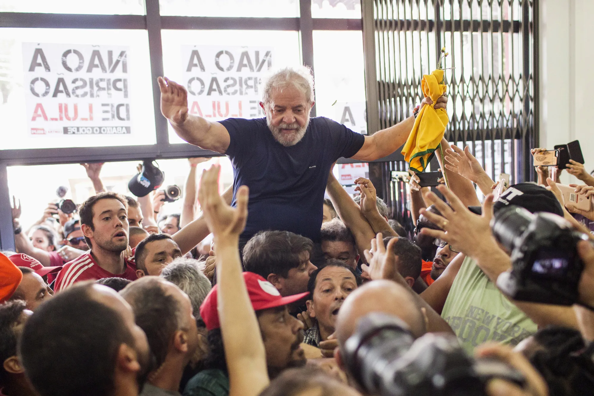 Luiz Inacio Lula da Silva&nbsp;greets supporters&nbsp;in Sao Bernardo do Campo, Brazil, on&nbsp;April 7.