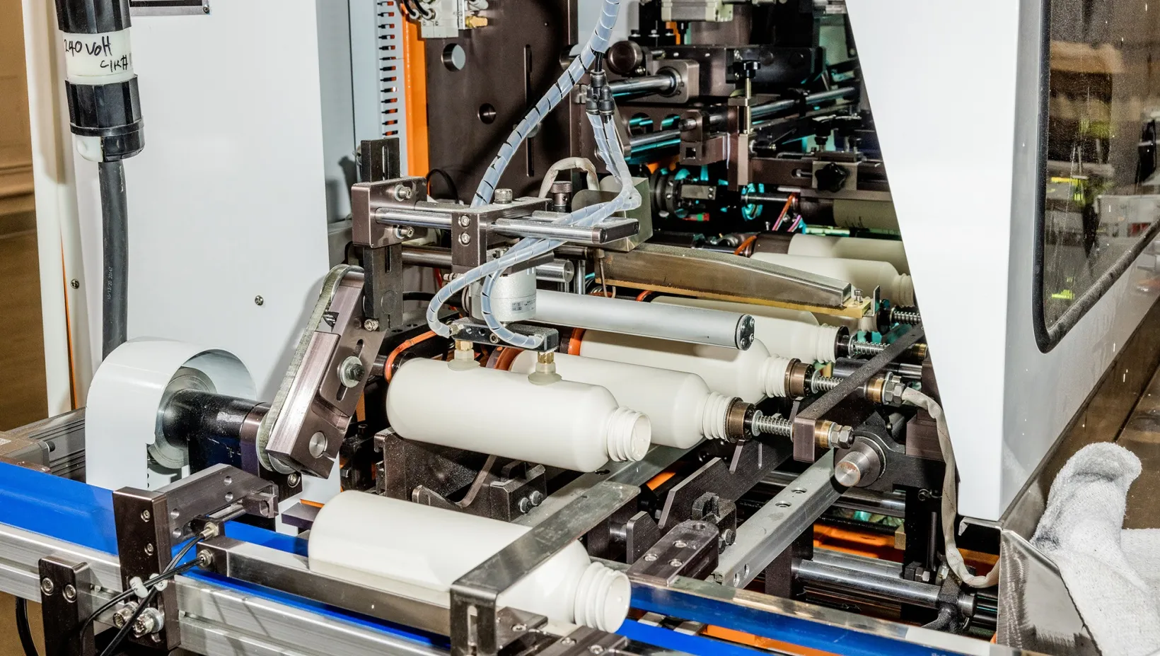 Is There a Biodegradable Water Bottle? One Startup Says Yes - Bloomberg