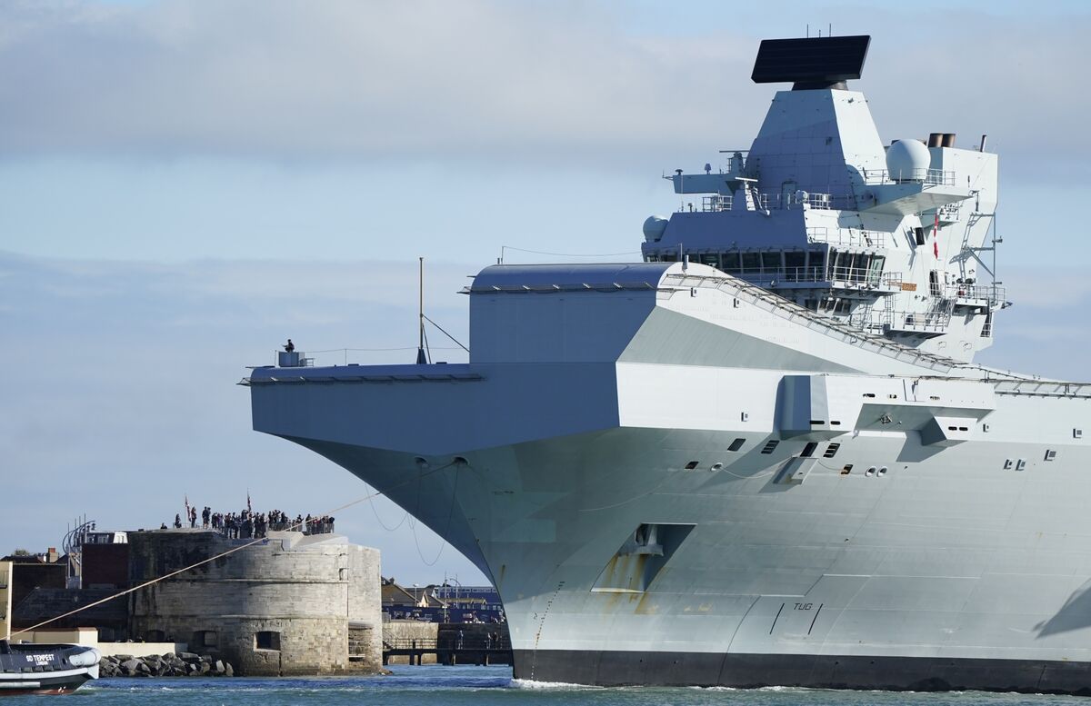 HMS Queen Elizabeth Returns Home After Replacing Stricken HMS Prince Of   1200x777 