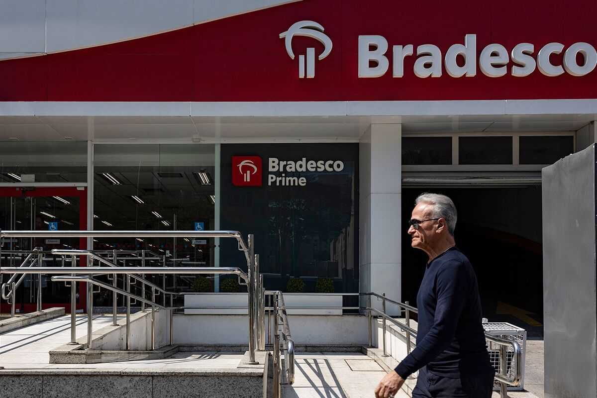 ⚫️ BLOOMBERG: "Marcelo Noronha guida la ristrutturazione di Banco Bradesco: azioni in aumento del 64%"