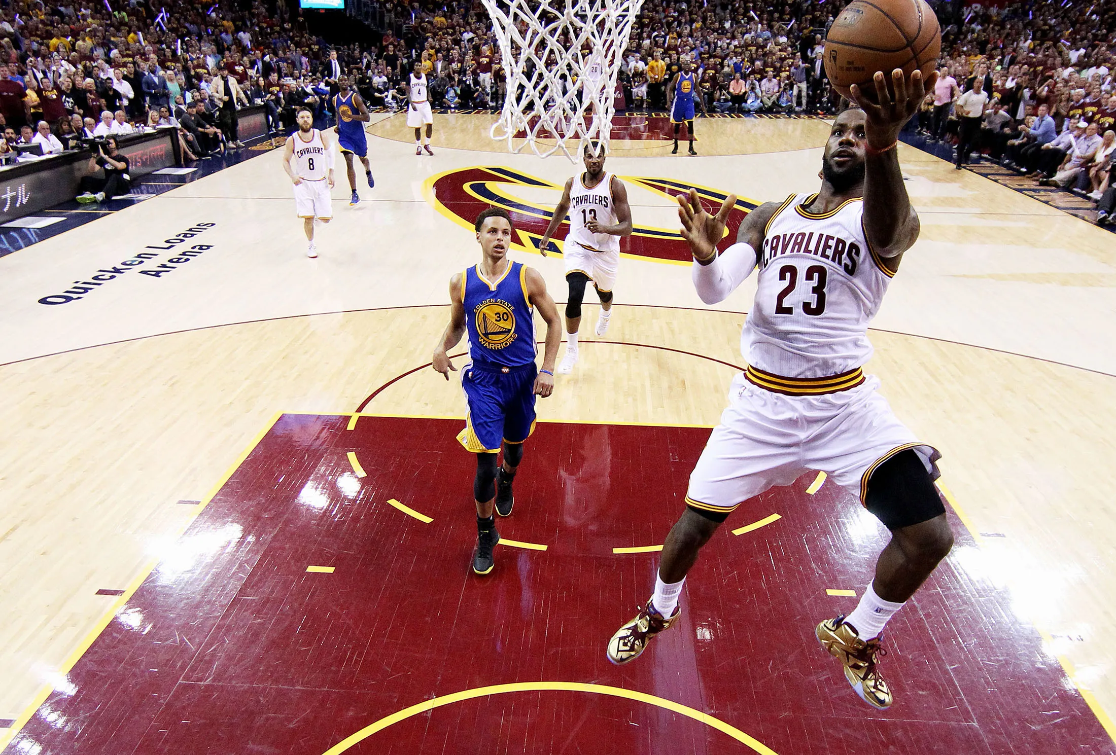 How Steph Curry LeBron James and the NBA Stole Christmas Bloomberg