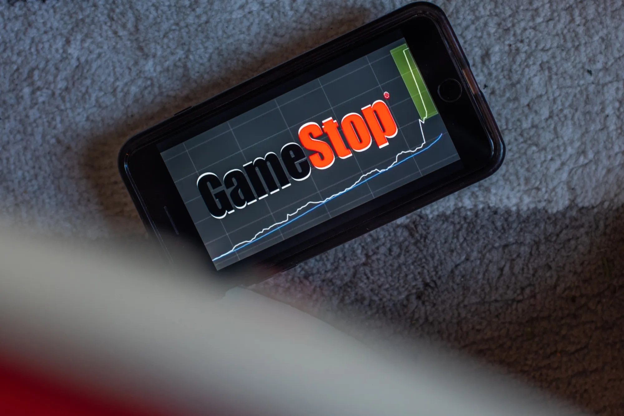 GameStop Pares Rally To Double Digits As Retail Traders Pile In