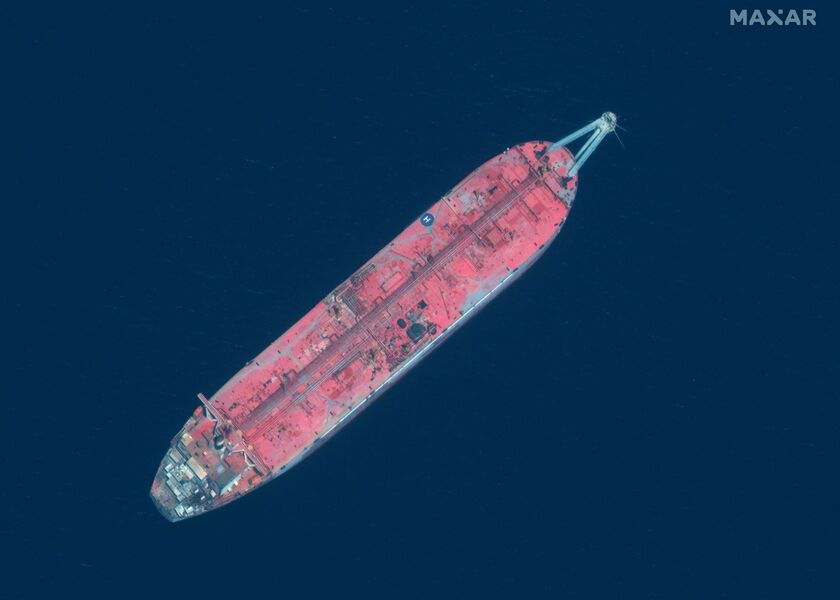 relates to Yemen Rebels Send Repair Team to Stricken Tanker Risking Leak