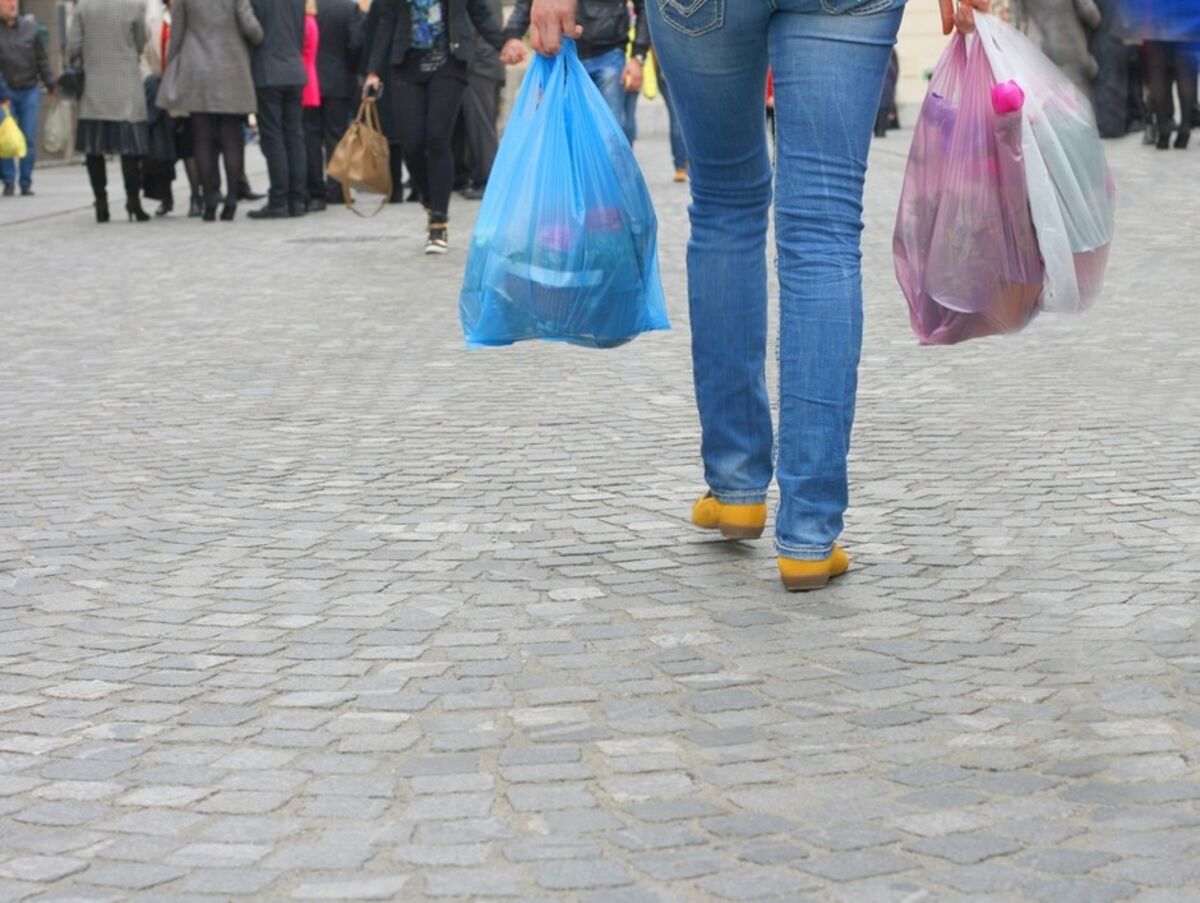 How a Ban on Plastic Bags Can Go Wrong - Bloomberg