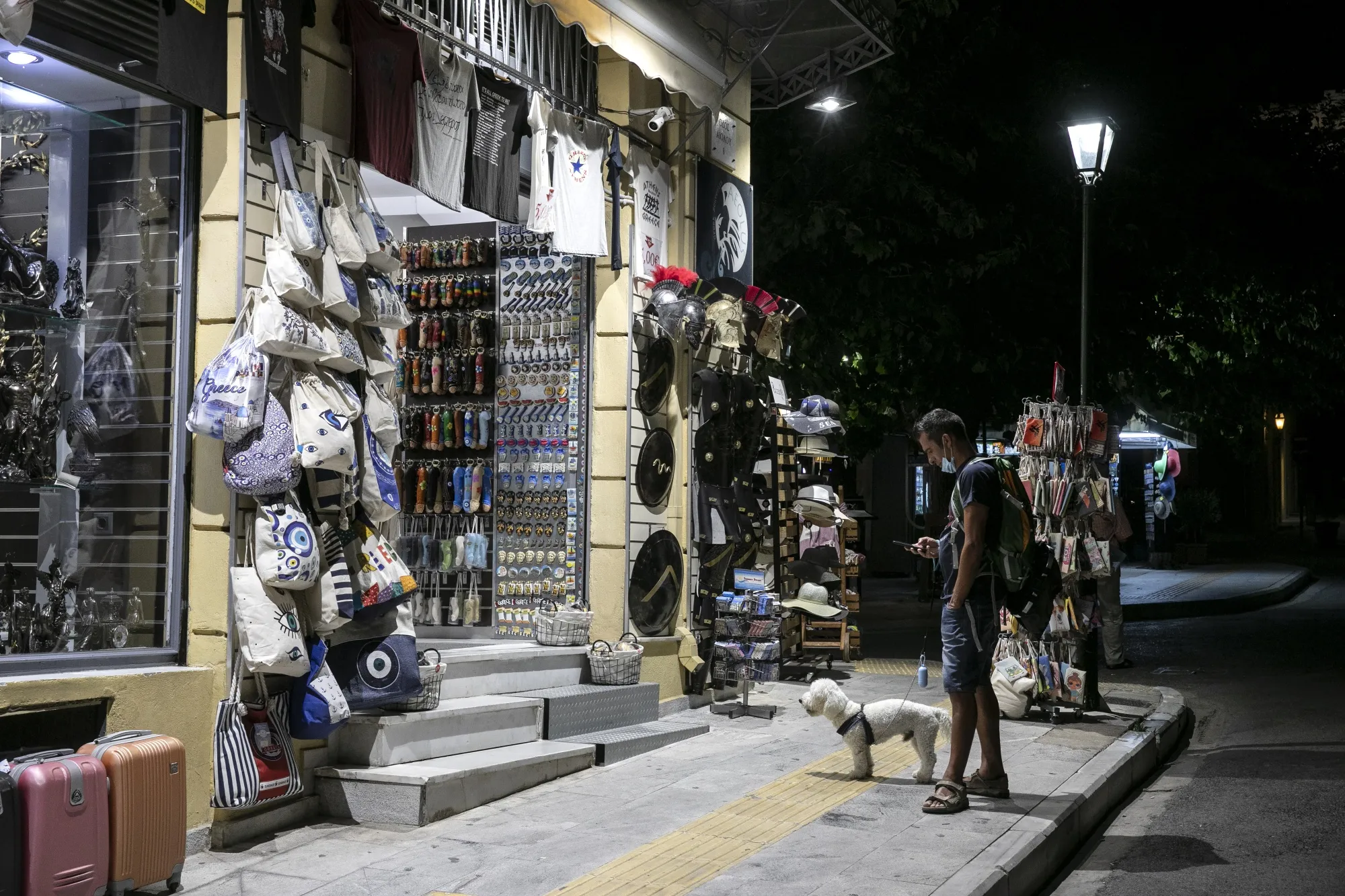 Greece Clamps Down on Night Life to Regain Grip on Virus