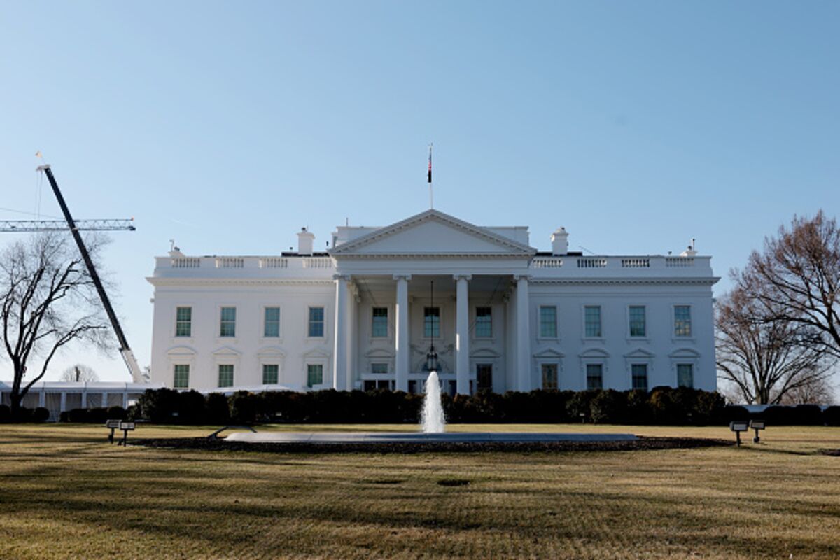 assets.bwbx.io image