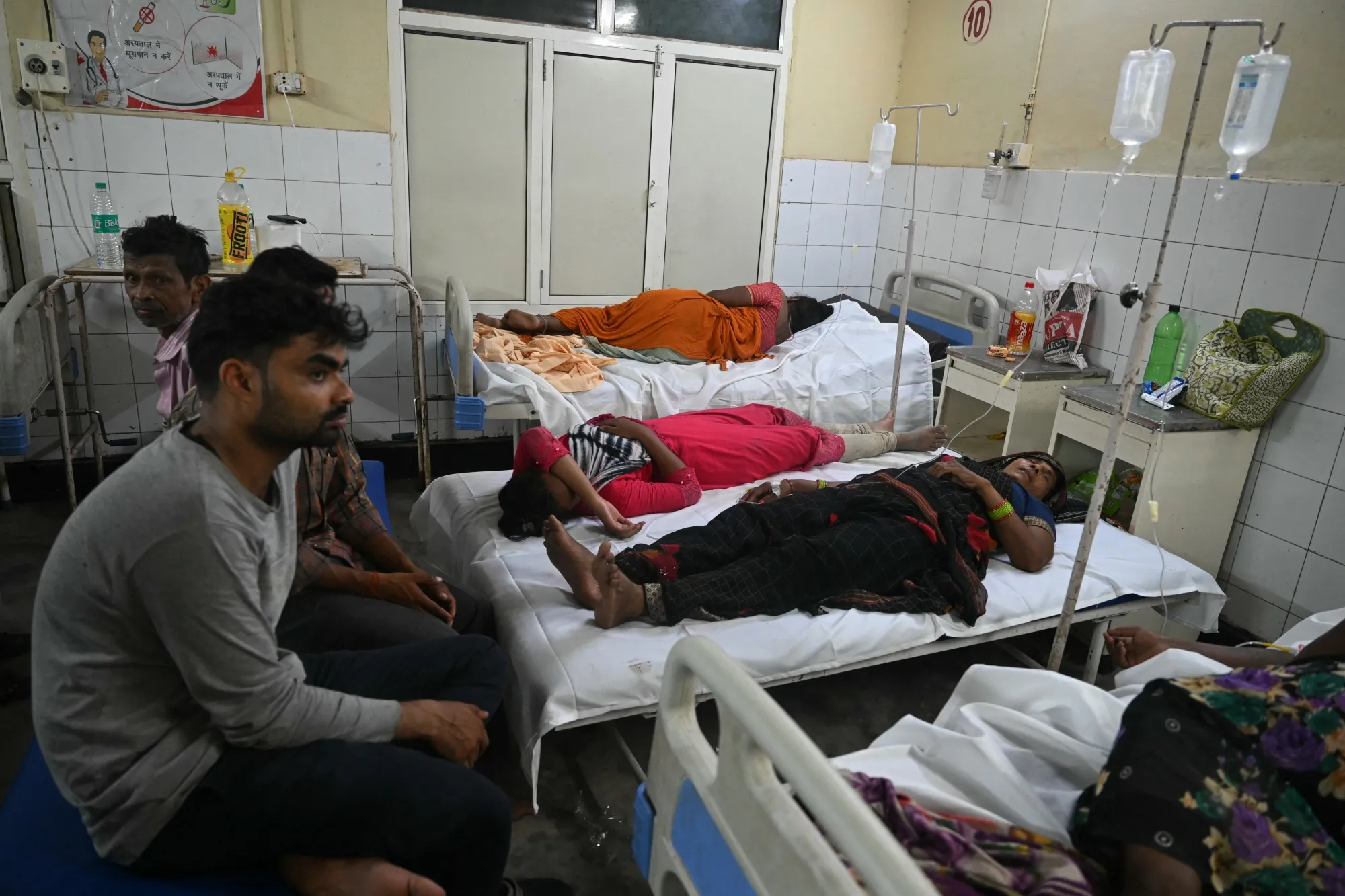 インド北部の宗教行事で群衆事故、116人死亡 - Bloomberg