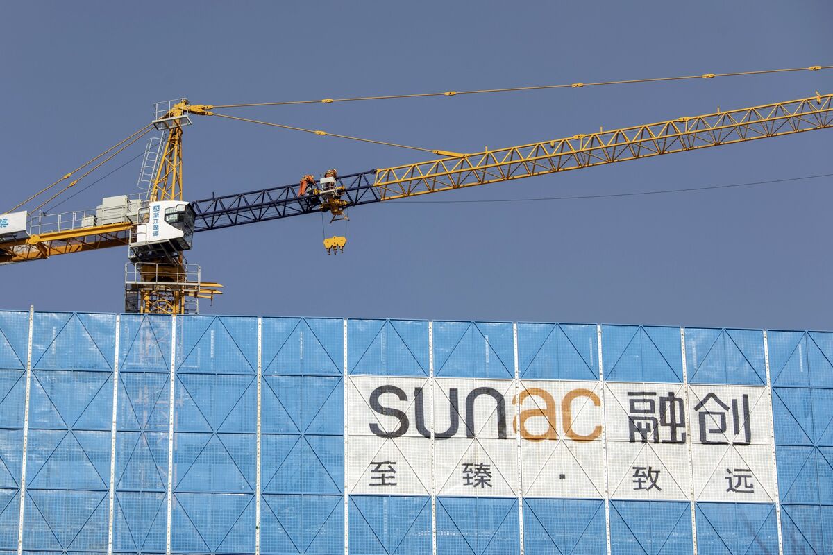 Chinese Developer Sunac Misses First Bond Payment Deadline - Bloomberg