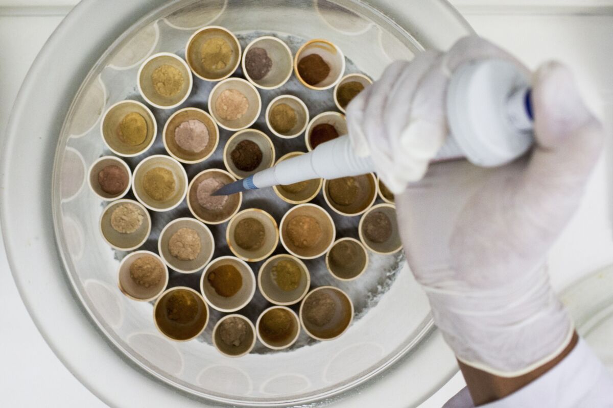 assets.bwbx.io image