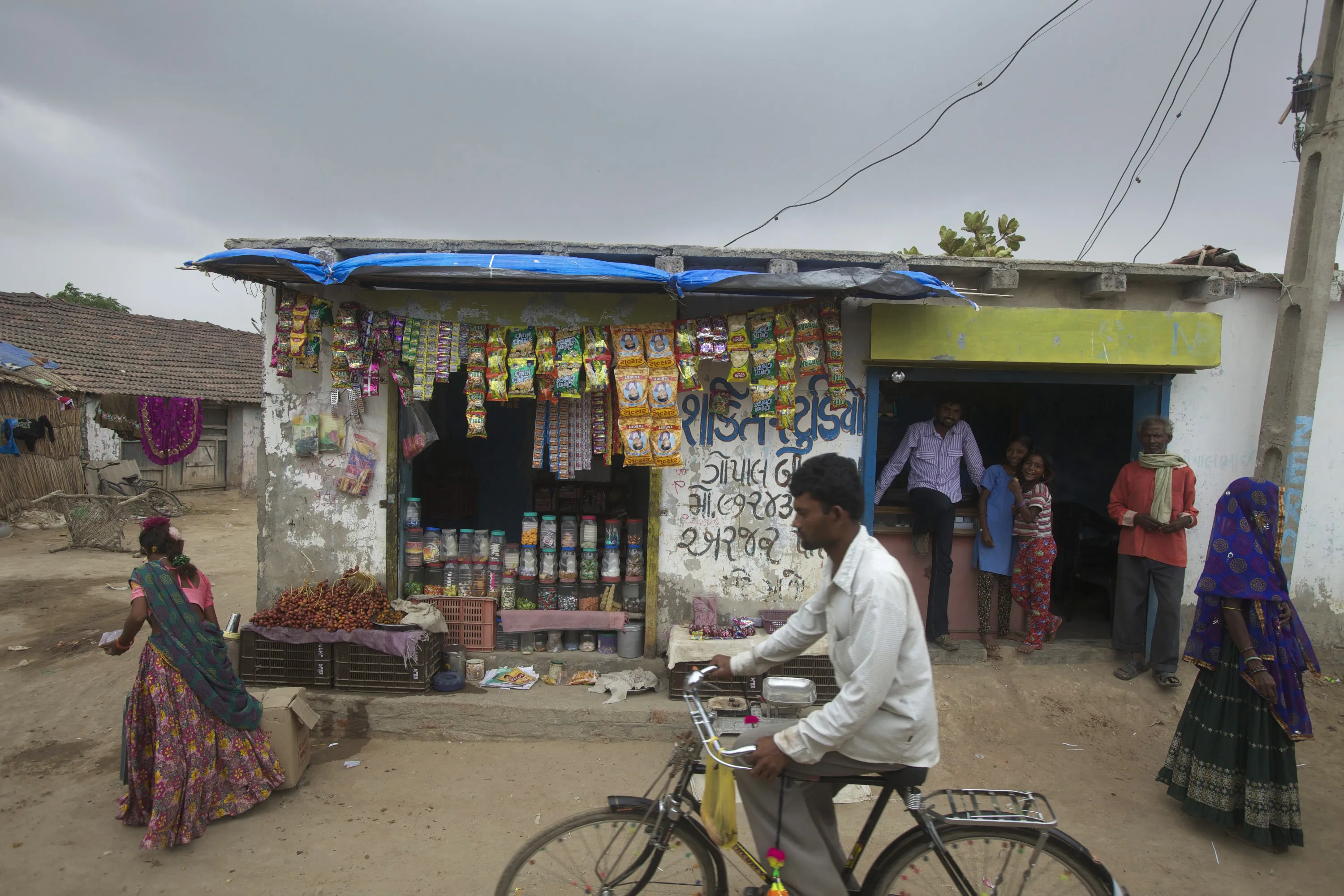The colors in Gujarat are vibrant. The investment not so much.&nbsp;Photographer: Adeel Halim/Bloomberg