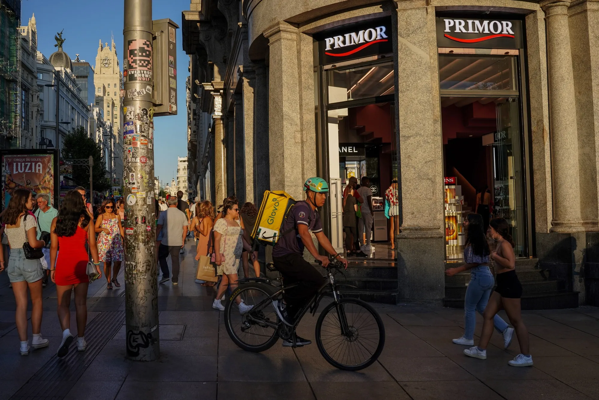 Shoppers and commuters in Madrid, Spain.&nbsp;