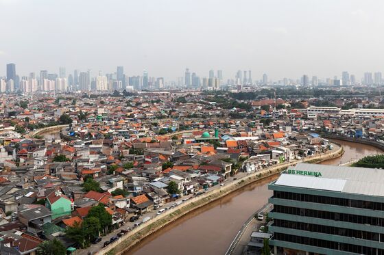 Jokowi Seeks Parliament Approval to Move Capital to Borneo