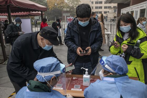 China’s Covid Zero Turns More Elusive as Symptom-Free Cases Grow