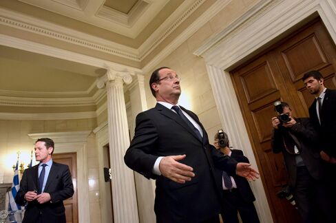 Hollande Eyes French Insurers’ EU1.38 Trillion to Spur Housing