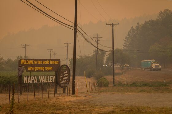 Fire in California Wine Country Forces Resort Town to Flee