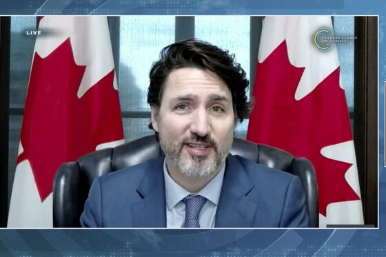 Trudeau Vows to Speed Up Emissions Cuts for Canada, a G7 Laggard