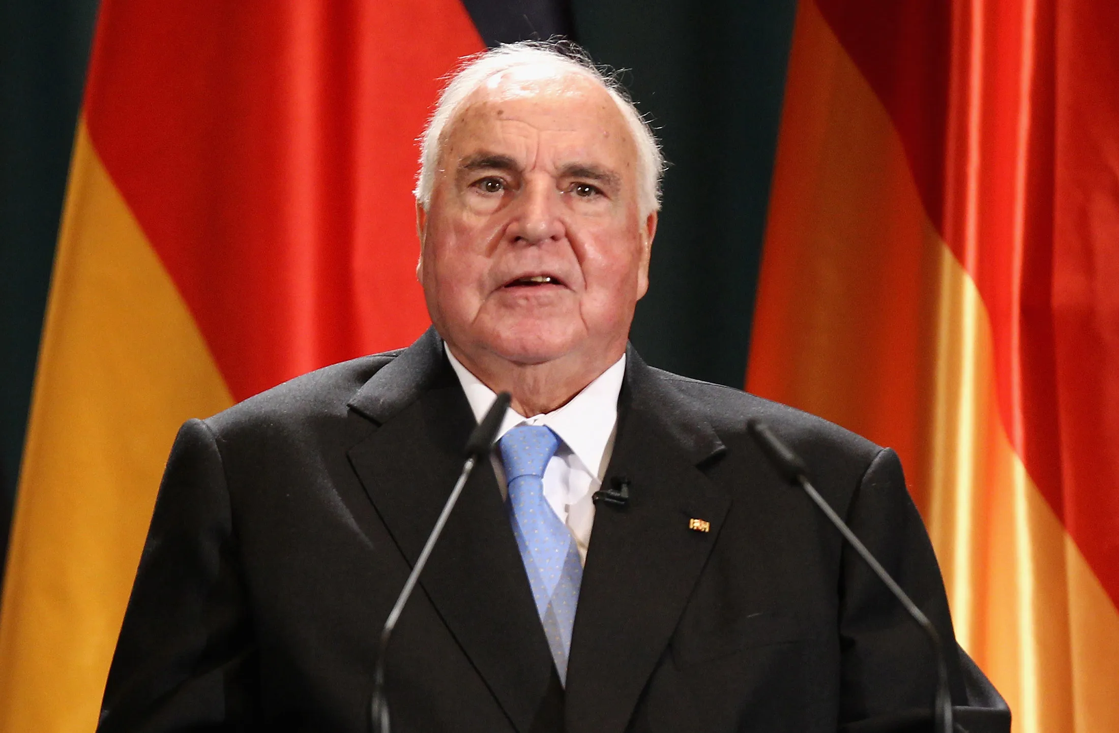 Former German Chancellor Helmut Kohl at his official birthday reception in 2010.
