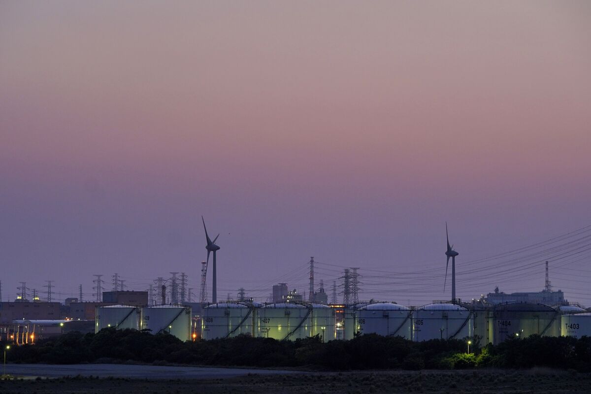 bloomberg.com - Takashi Nakamichi - Morgan Stanley Prepares to Enter Japan Spot Power Trading Market