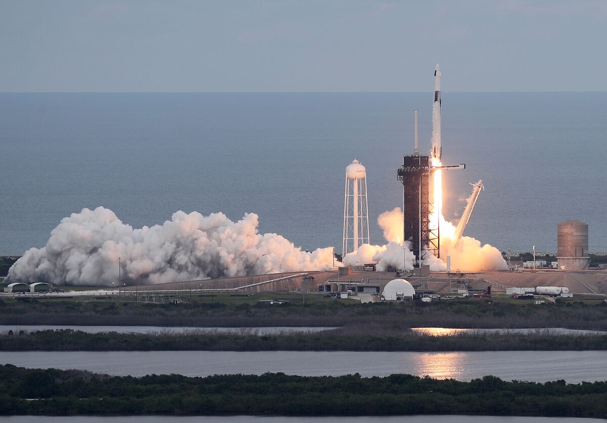 Florida Space Launches to Delay Fewer Airline Flights Under FAA Plan