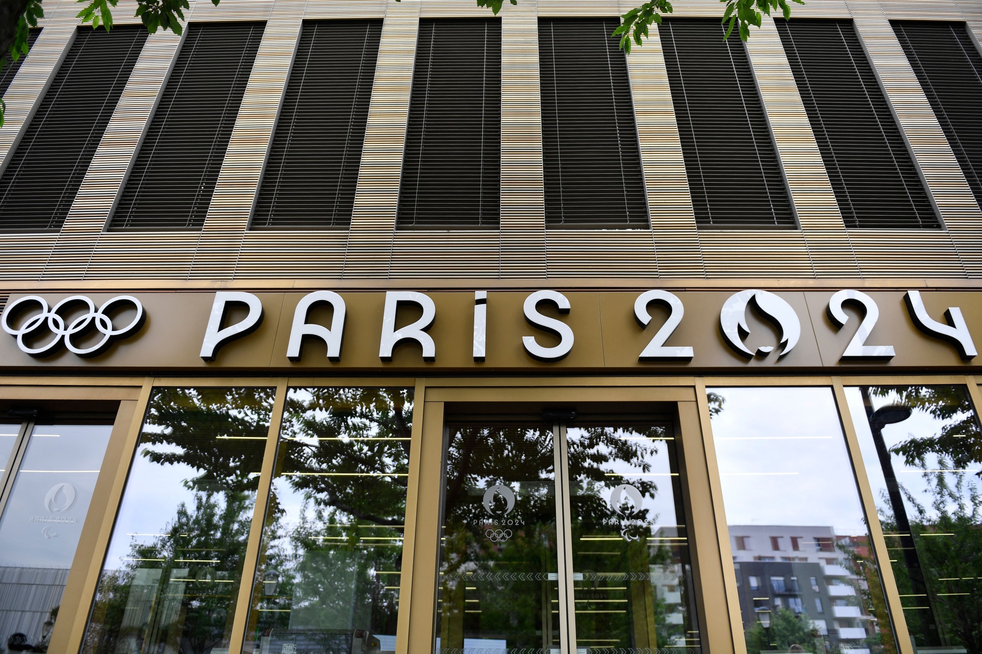 Summer Travel in Paris Seen as Dry Run for 2024 Olympic Games - Bloomberg