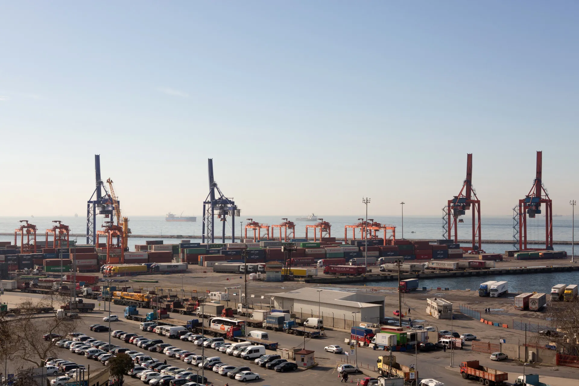 Cranes and shipping containers stand at the Port of Haydarpasa,&nbsp;in Istanbul.