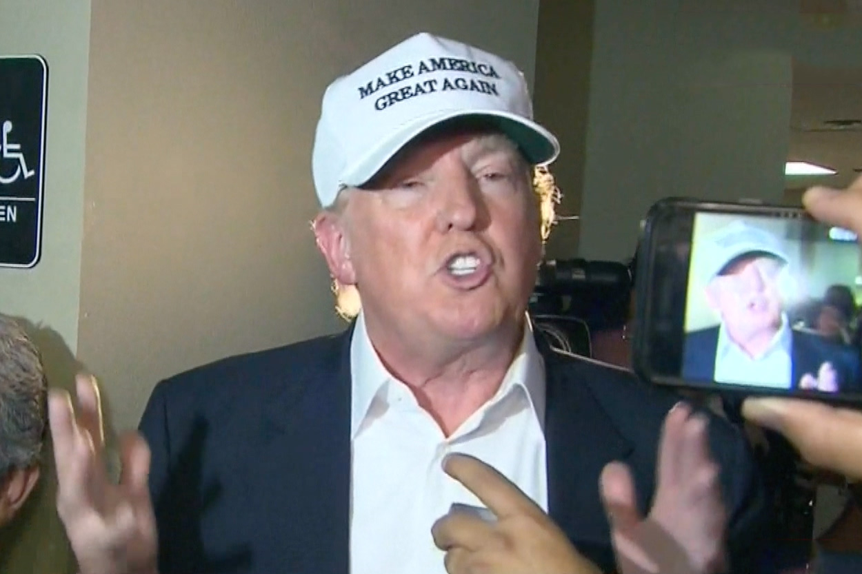Donald Trump's New Hat, Now With More Trumpisms - Bloomberg Politics
