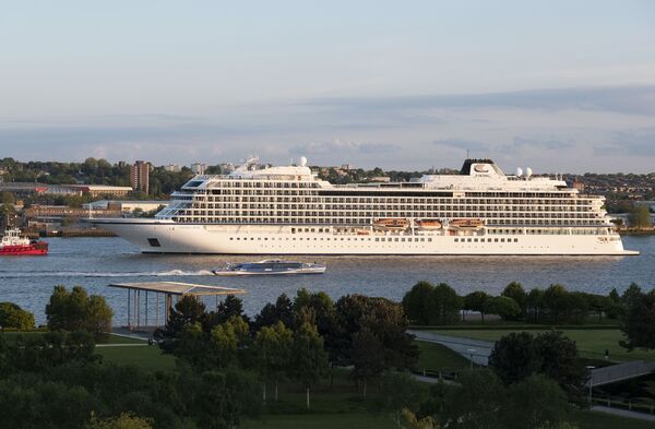 Viking Cruises Weighs US IPO of $500 Million or More