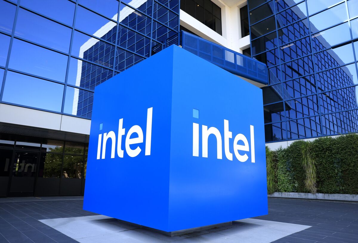 Intel’s Problems Can’t Be Fixed By the Government