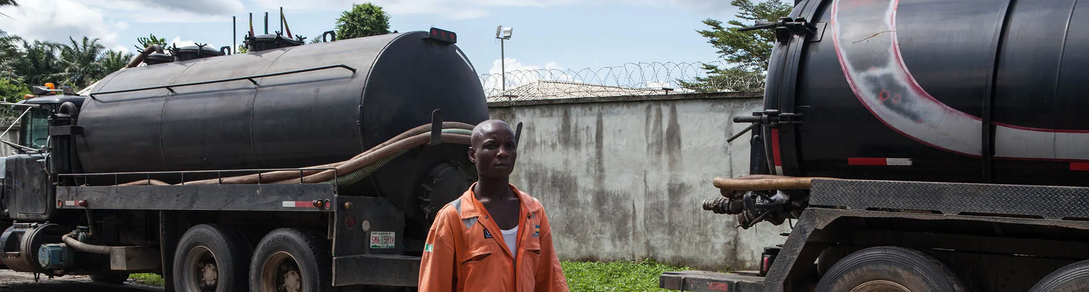 1490338377_africa oil lede