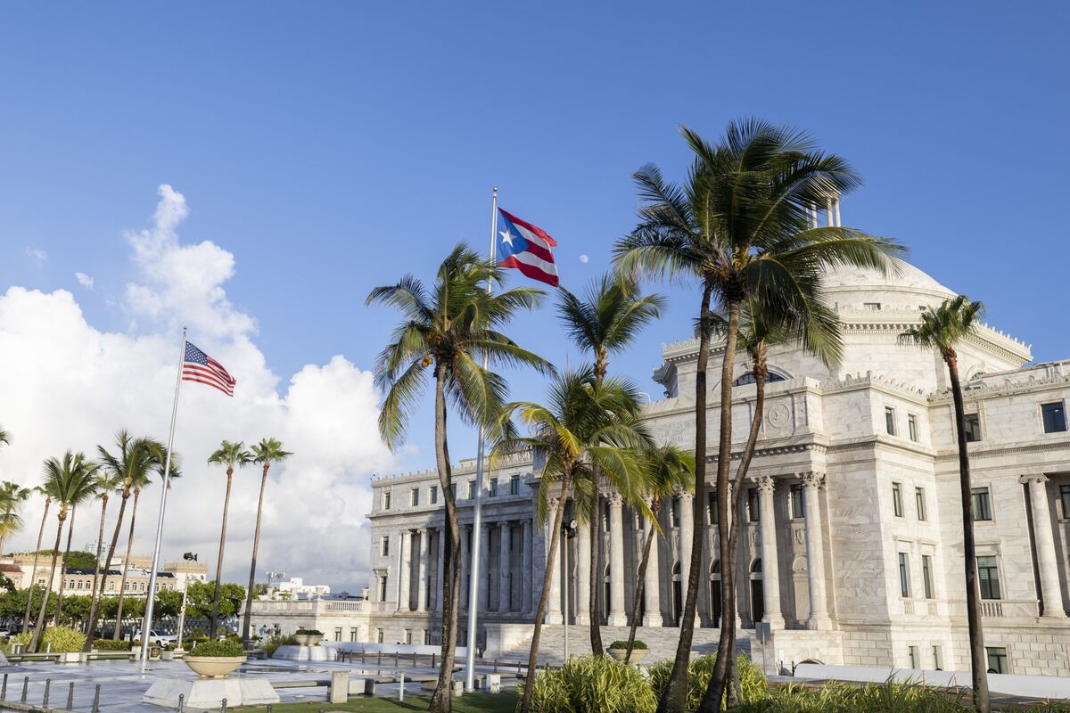 Nhà Trắng sa thải thêm một thành viên của ban giám sát Puerto Rico