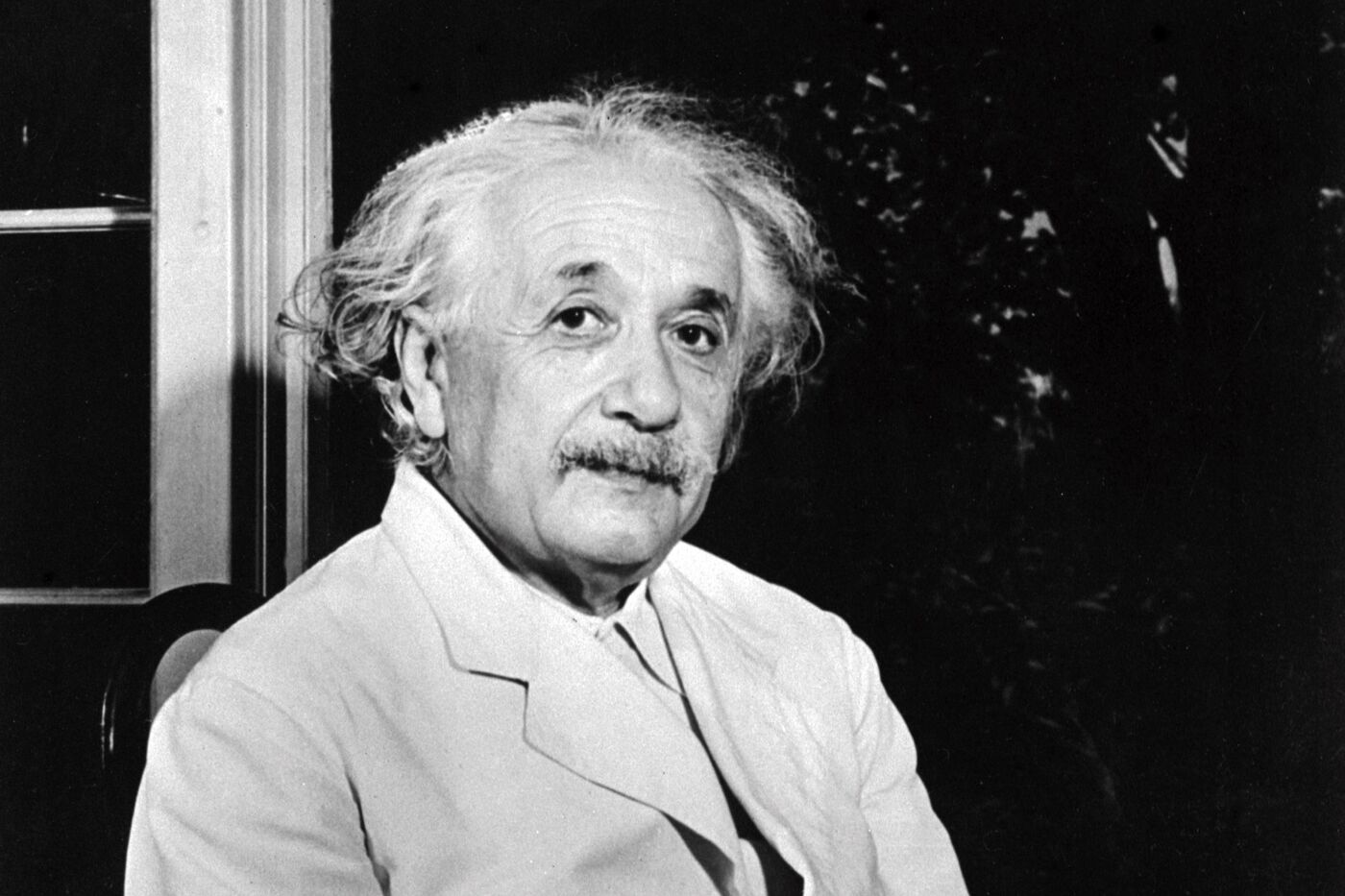 Einstein Knew Germany Was in Trouble, Long Before Nazis - Bloomberg