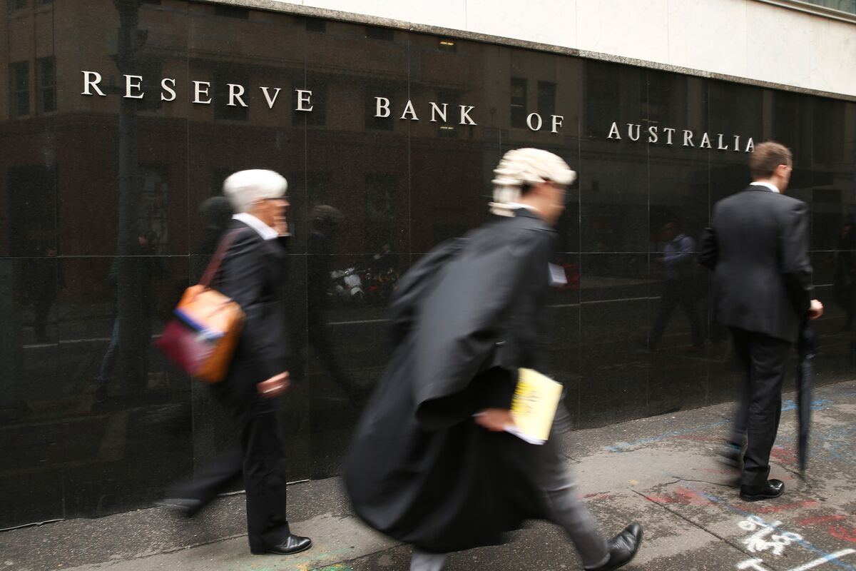 RBA Watchers Divided Over Unconventional Policy in Australia - Bloomberg