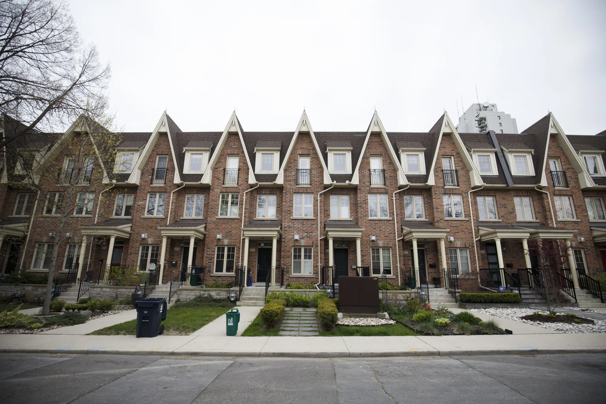 Toronto Benchmark Home Prices Up 5% In April From March