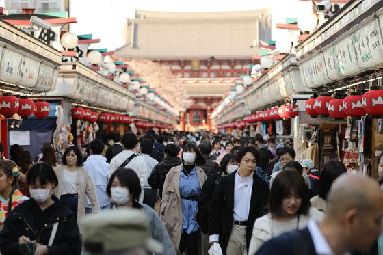 Japan Inches Toward Declaring Emergency to Stem Fresh Virus Wave