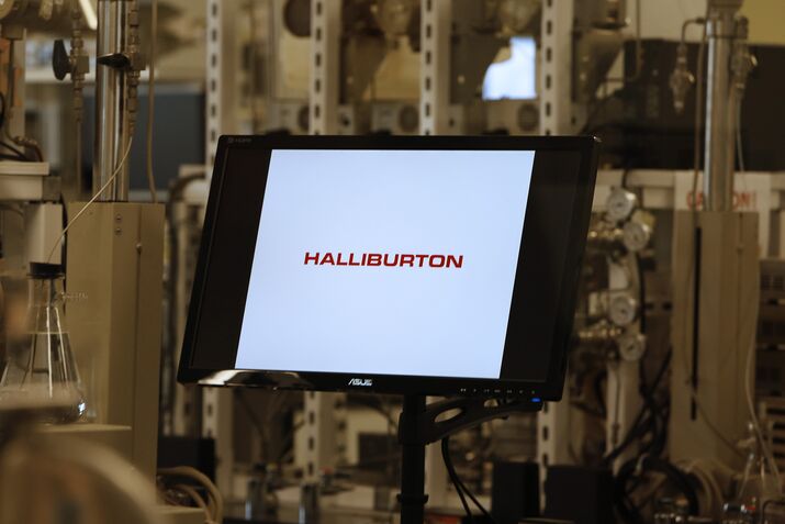 Operations During A Halliburton Fracking Tour