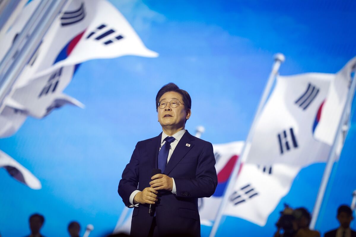 🟪"Lee Jae-myung propone un emendamento per ridurre la presidenza a quattro anni: una mossa per bilanciare il potere in Corea del Sud"