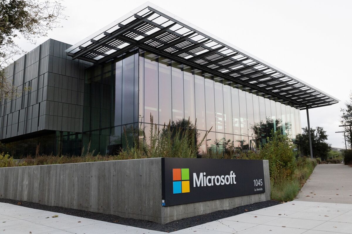 Microsoft says capital expenditures for Q2 hit $37.5B, exceeding analyst estimates for $36.2B; MSFT drops 4%+ after hours