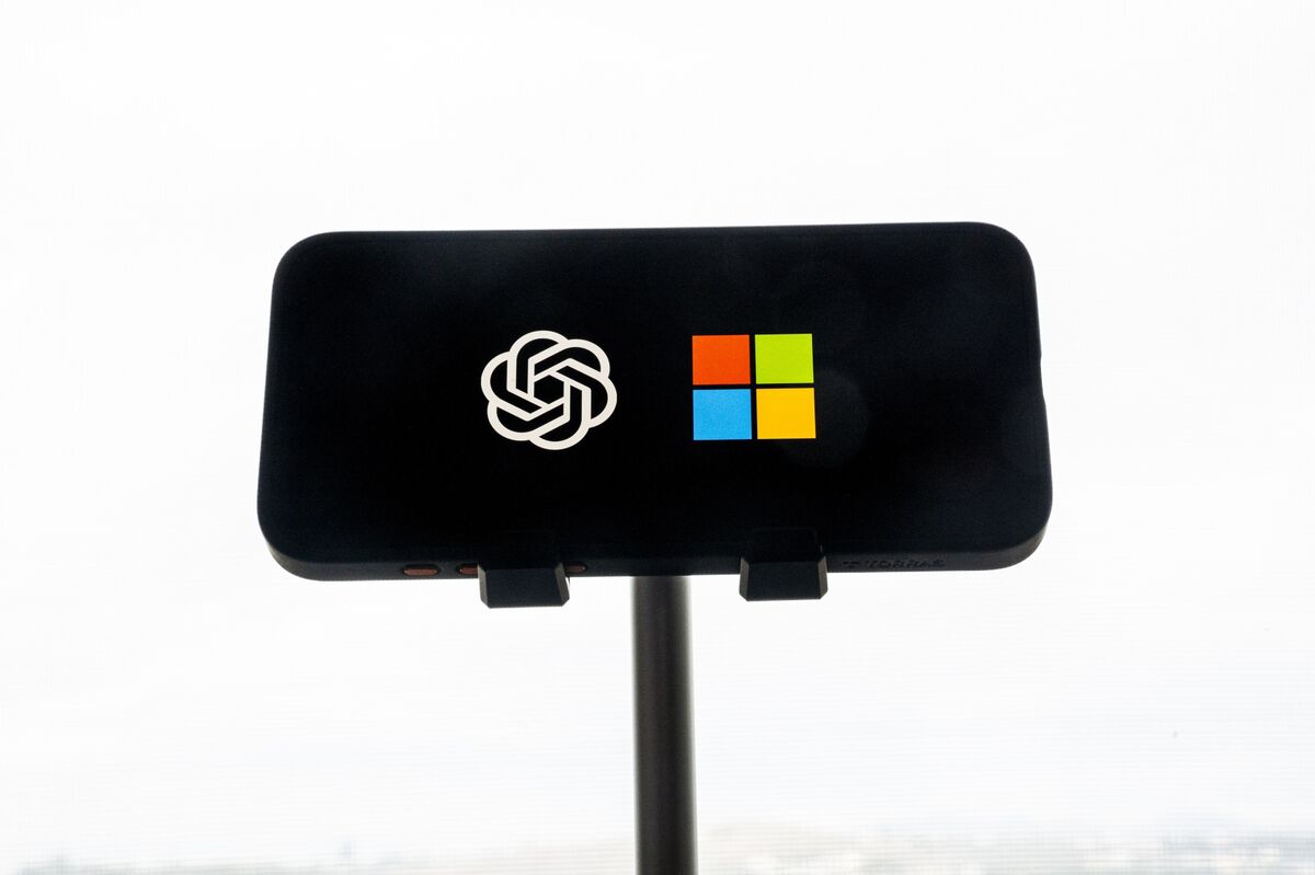 🟪"Microsoft Oppone Ristrutturazione di OpenAI"