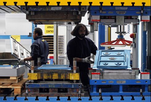 Euro-Area June Manufacturing Contracted Less Than Estimated