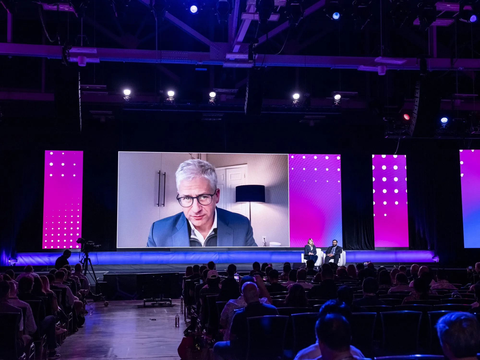 US House Republicans Thompson, McHenry Share Crypto Market Structure Draft  Bill - Bloomberg