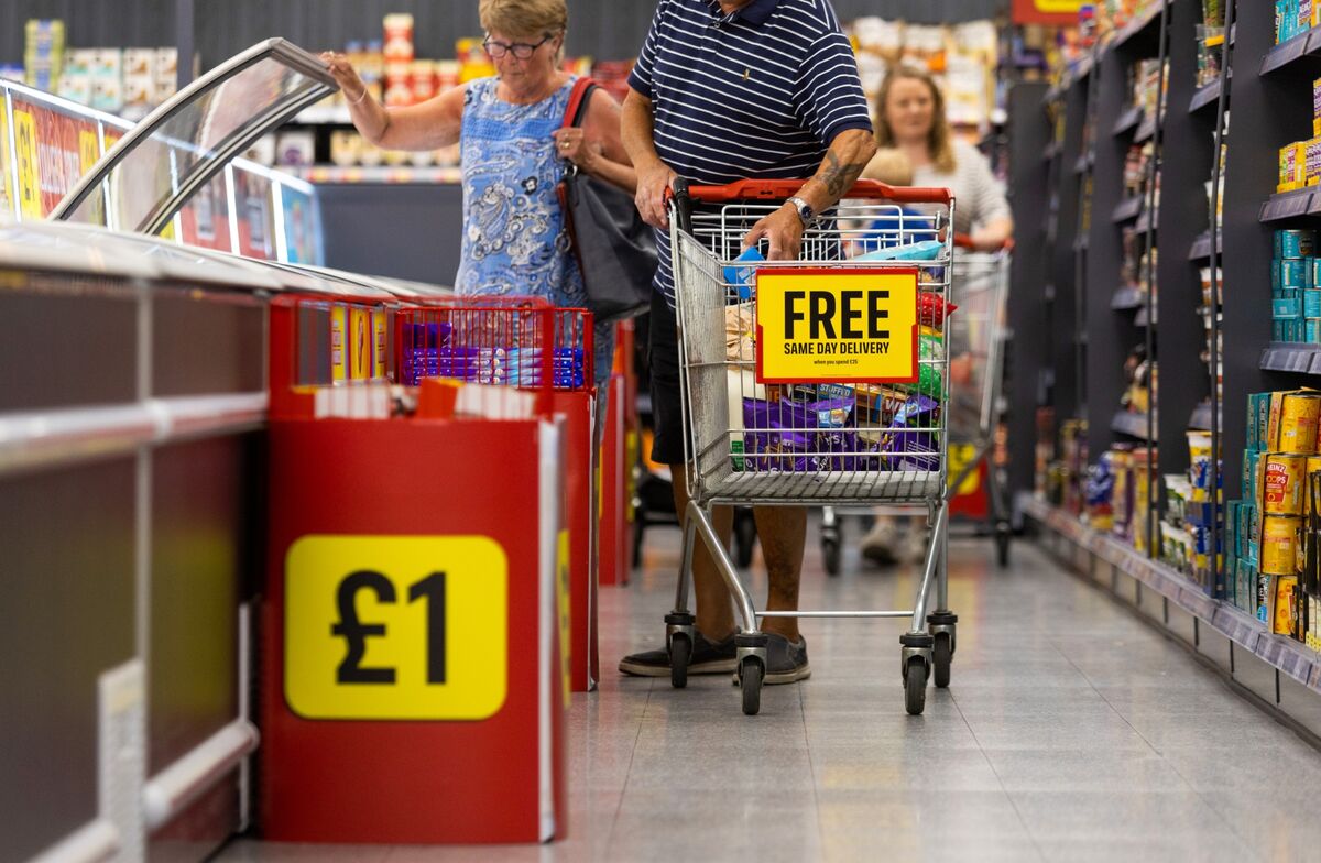 British shoppers rush to major UK retailer to get huge Yankee