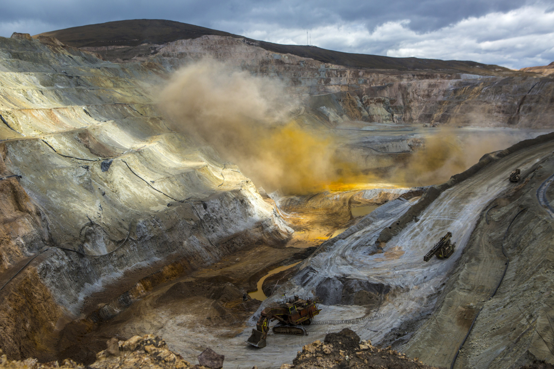 Newmont Soars On Profit Beat With Rising Gold Providing Tailwind ...