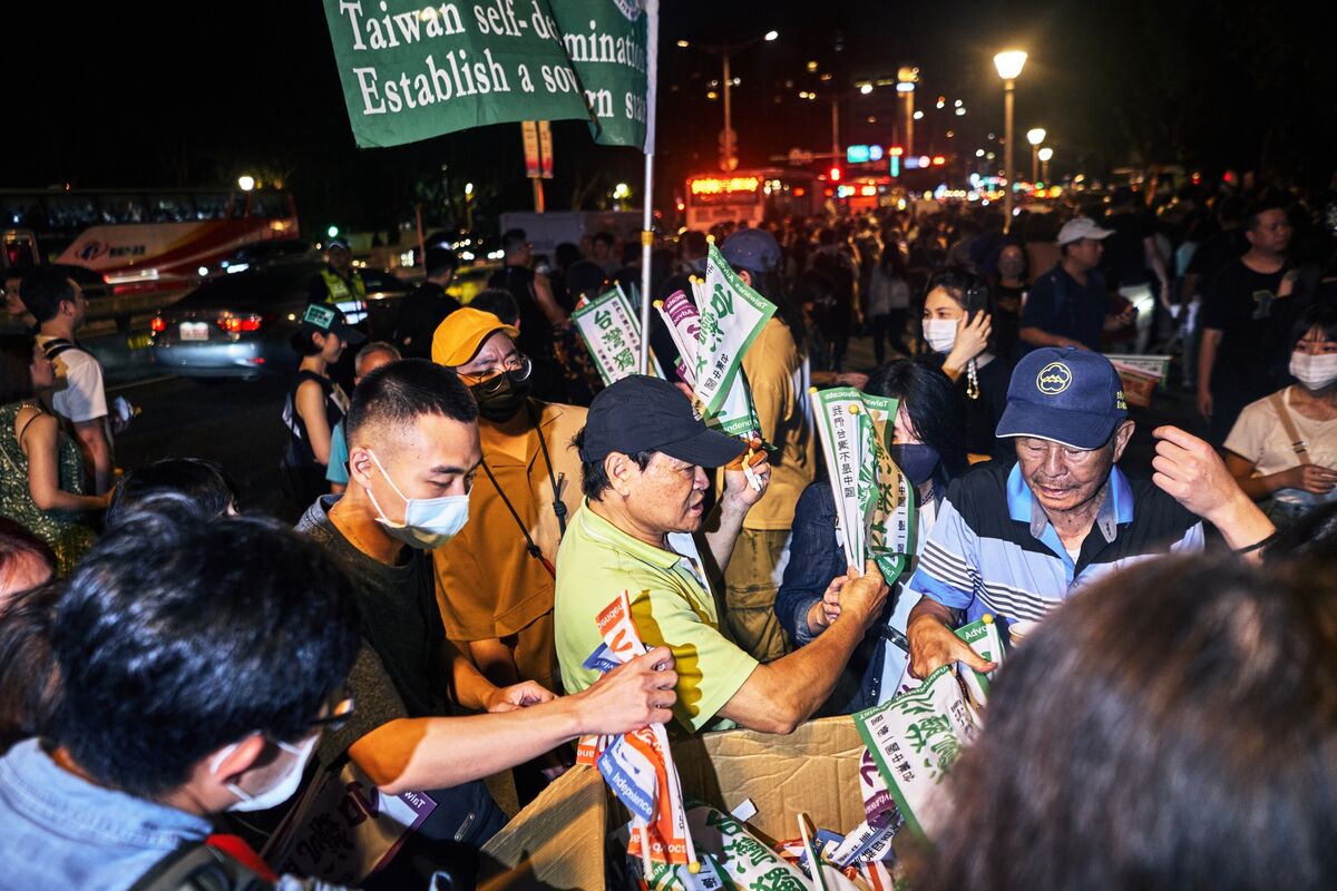 Opposition Parties Secure Majority, Pass Controversial Measures in Taiwan's Legislature Amid Protests and Heated Debates