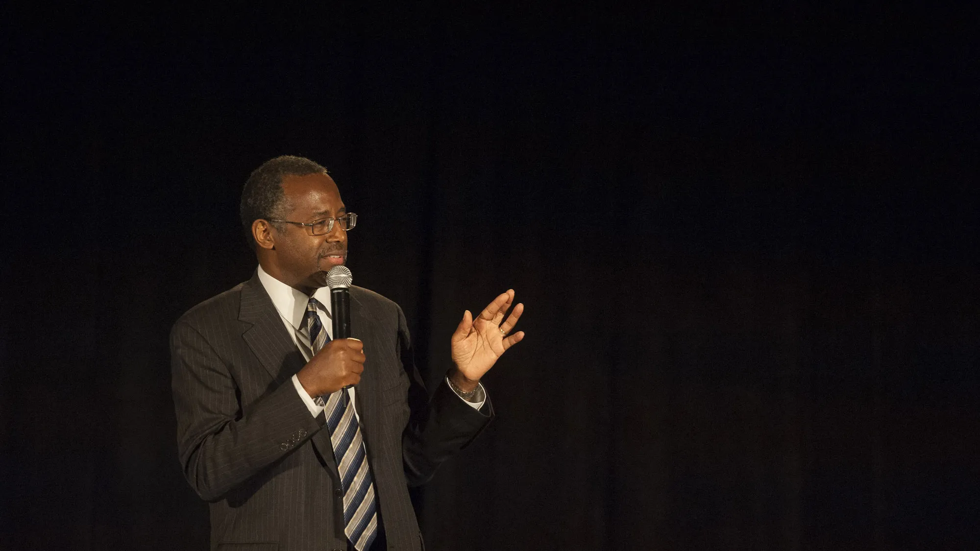 Dr. Ben Carson speaks as the keynote speaker at the Wake Up America gala Event September 5, 2014 at the Westin Kierland Resort in Scottsdale, Arizona
