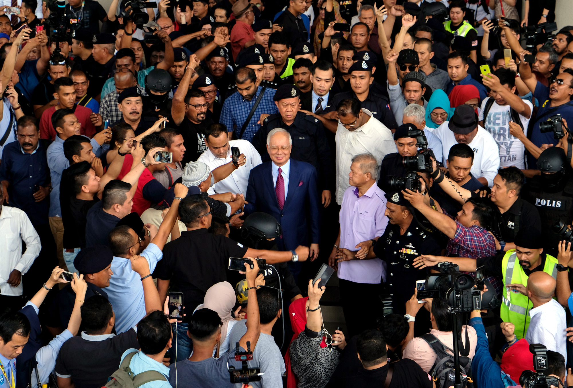 Malaysia To Charge Former Premier Najib With Money Laundering - Bloomberg