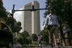 India Keeps Key Rate Steady as Weak Rupee Takes Center Stage
